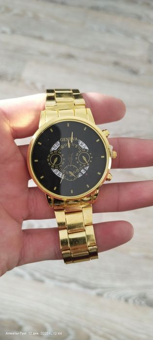 Часы Geneva новый