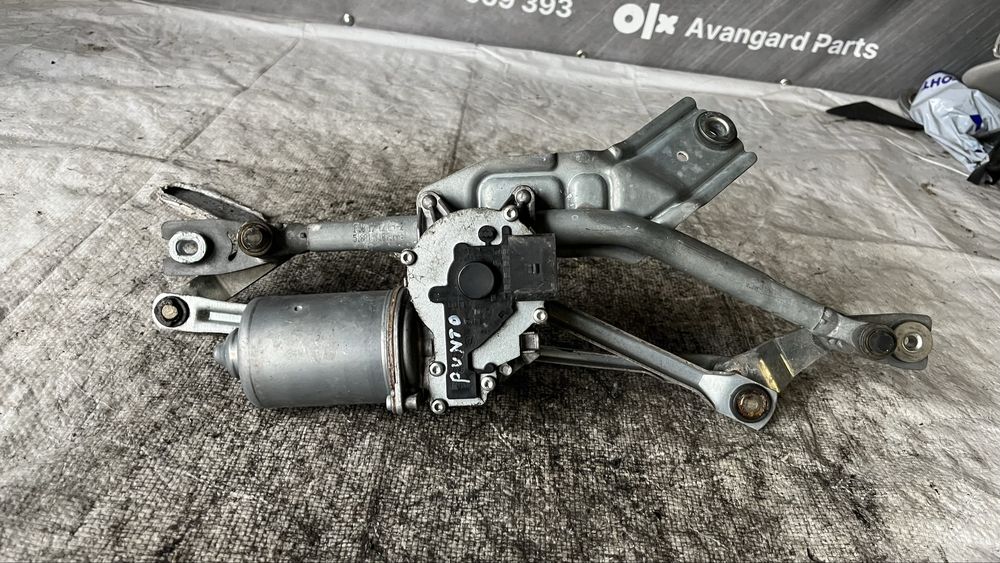 Fiat Punto механизъм предни чистачки