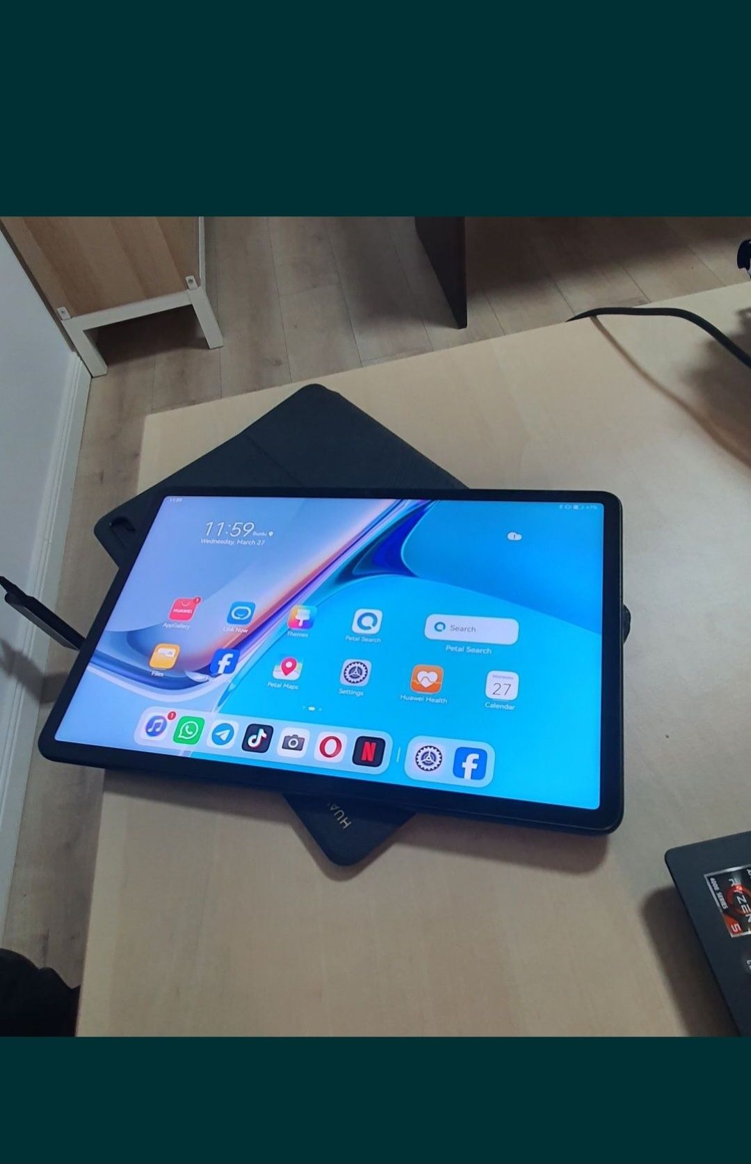 Tableta Huawei MatePad 11
Display 11 inchi