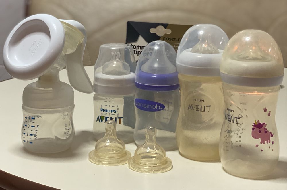 Pompa san manuala Philips Avent + biberoane
