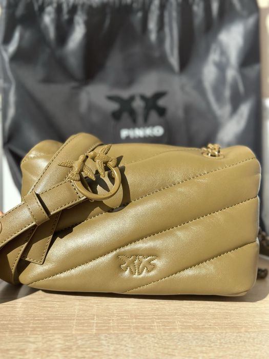 Pinko комплект: Чанта Love Puff и колан Love Berry в каки