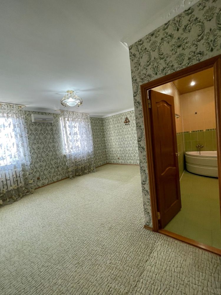 Продается 3х уровневый дом