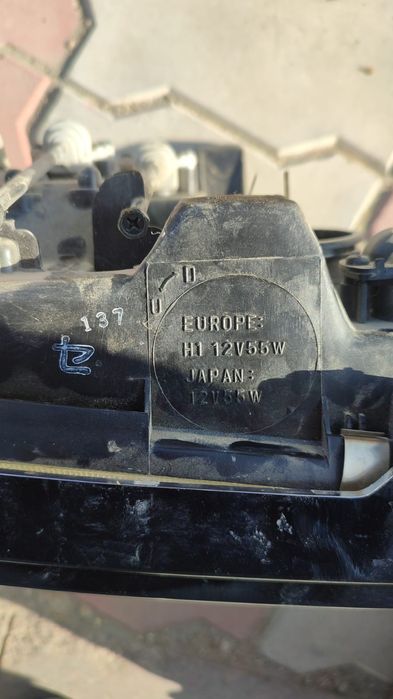 Ланд Крузер.80 фар водительские сторона 1 штук
