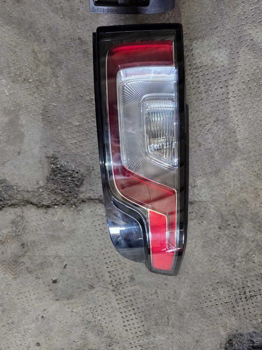 Tripla triple stop stopuri lampa frana Range Rover Evoque facelift LED