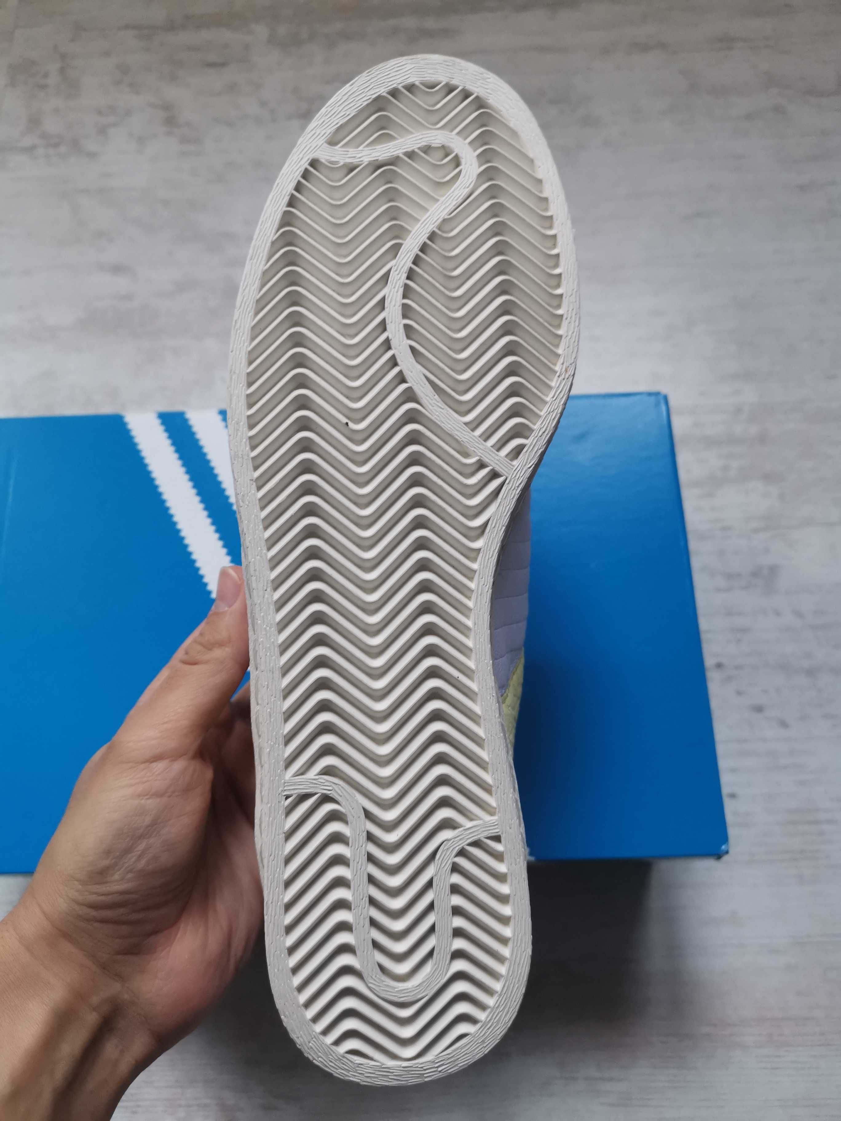 Оригинални мъжки маратонки ADIDAS SUPERSTAR 82 PANEL