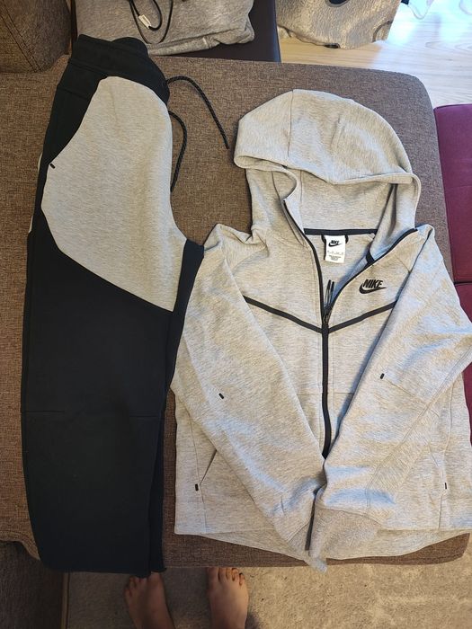 Nike Tech Fleece Bluză+Pantaloni