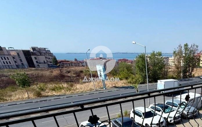 Апартамент с ГЛЕДКА МОРЕ в к-с Макон Резидънс Уелнес и Спа, Свети Влас