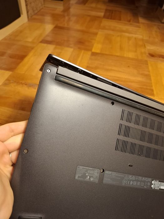 Laptop Acer Aspire 5 pentru PIESE