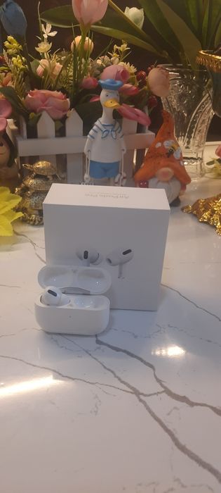 Air pods pro С 1 НАУШНИКОМ