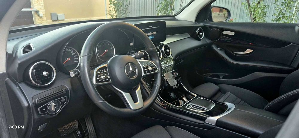 Mercedes GLC 300de 4Matic Hybrid
