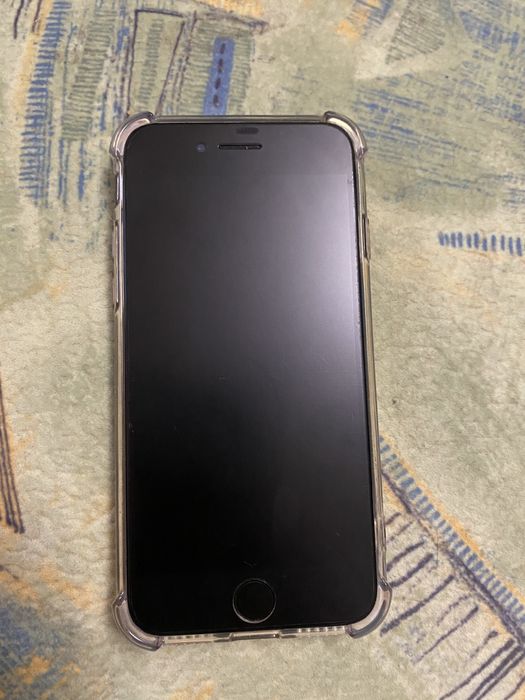 Продам  или обменяю айфон се