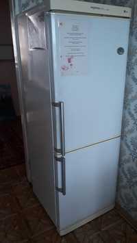 LG холодильник L