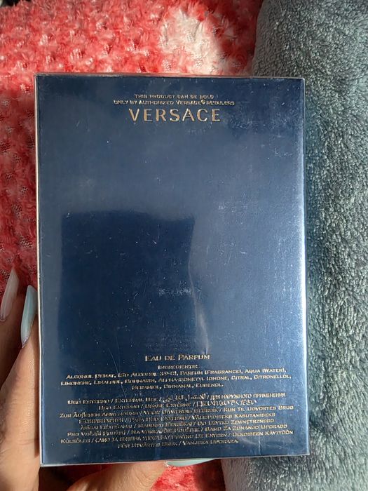 Parfum versace sigilat