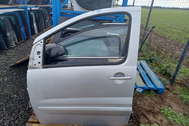 Usa fata stanga Fiat Scudo 2  [din 2007 pana  2016] seria Minivan 2.0 MultiJet MT LWB H1 29 (120 hp