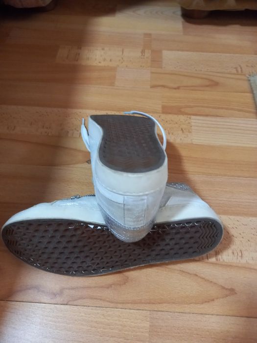 Adidași damă nr.36