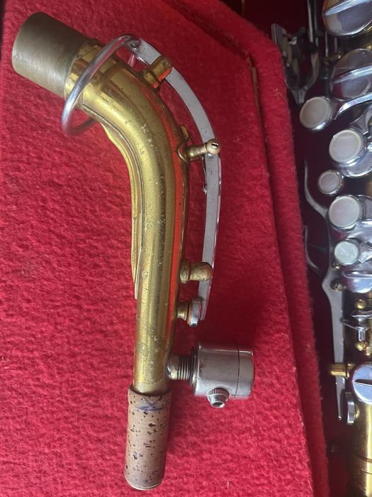 Саксофон Tone King