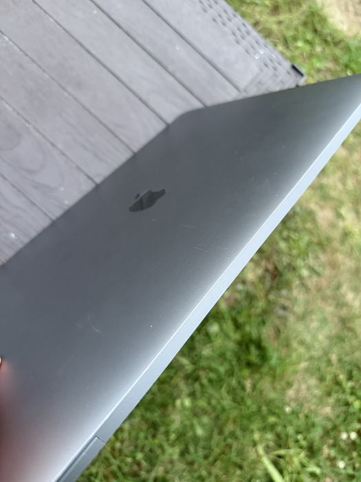 MacBook Pro 16” 2019
