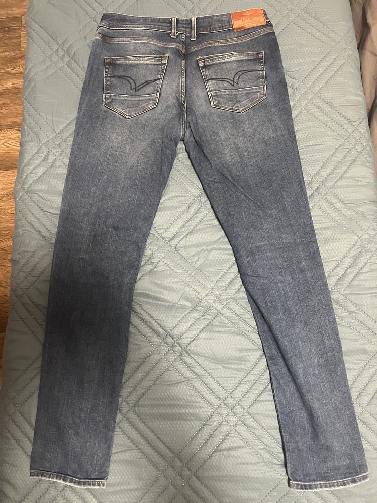 Изчистени мъжки дънки Lee Cooper