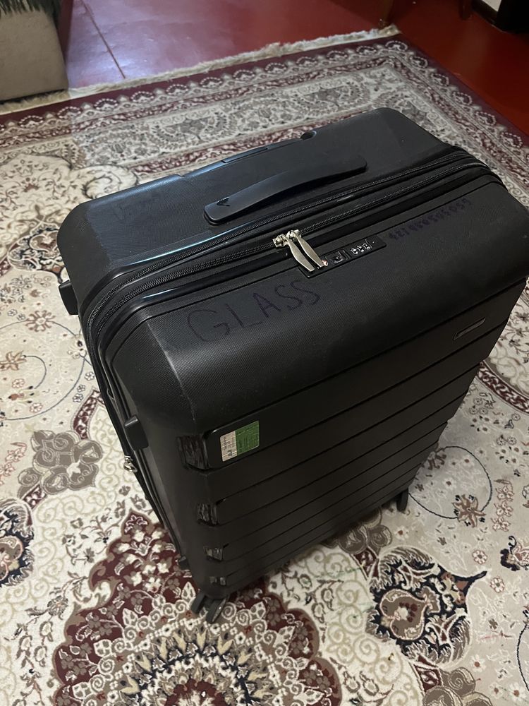 Заграничный чемодан