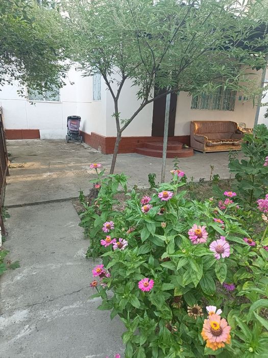 2хонали 3хона килинган уй сотилади