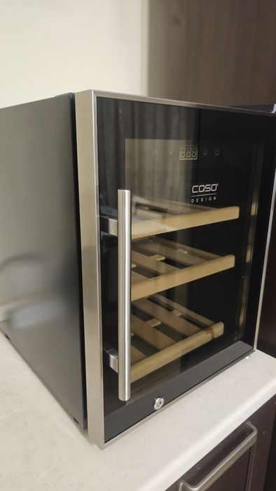 Холодильный шкаф винный Caso design