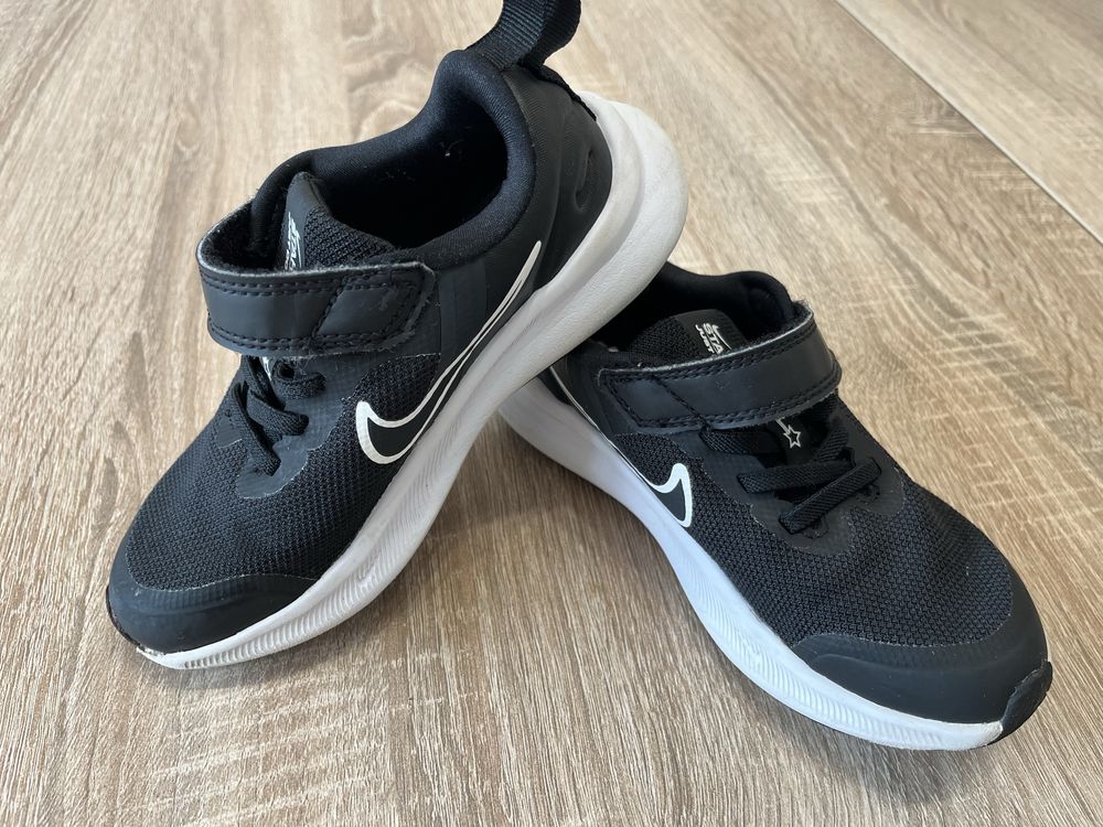 Маратонки Nike 28,5