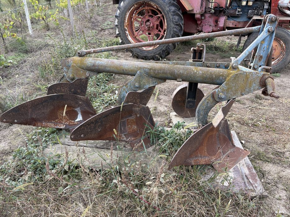 Tractor U650,plug,disc,remorca