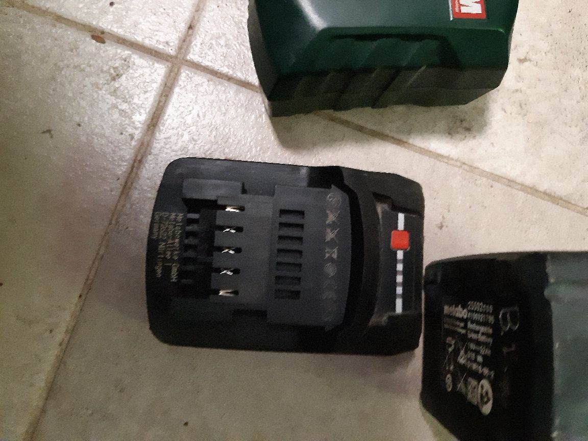 Acumulatori și incarcator Metabo ASC 30 36V