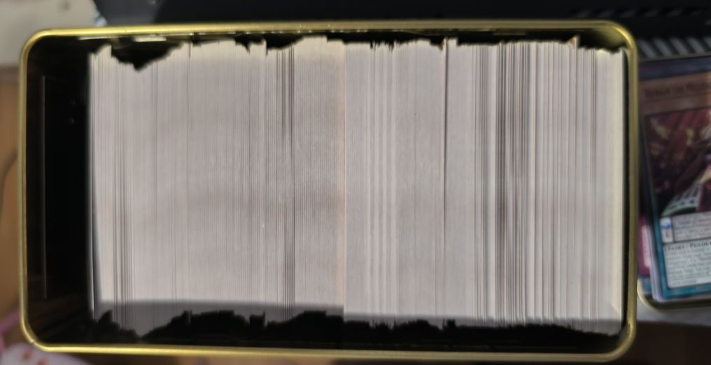 600 Карти yu gi oh first edition