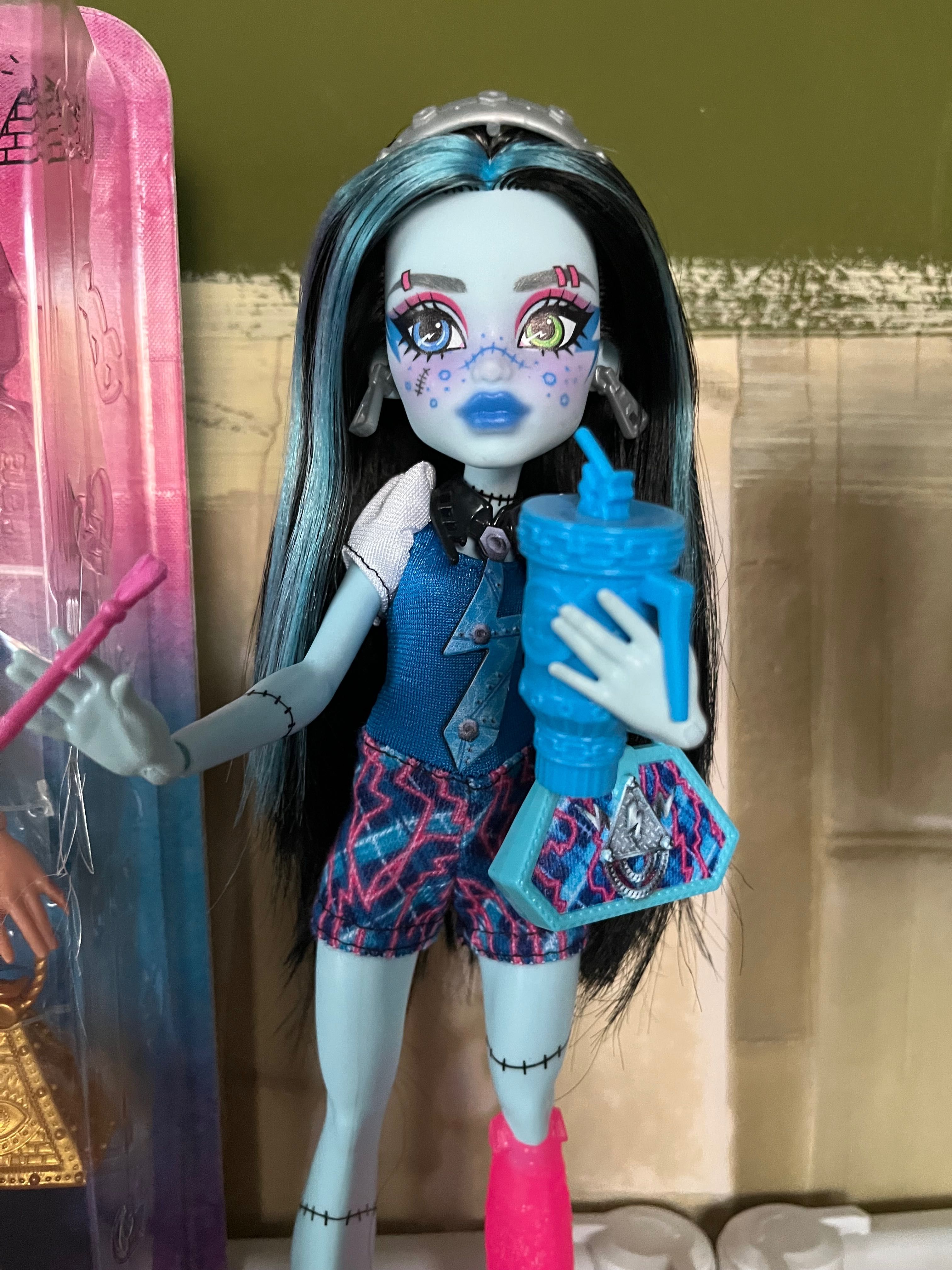 Monster High Frankie Stein Buried Secters 2 кукла Монстър Хай Франки