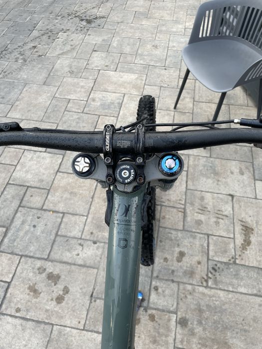 vand bicicleta full suspension commencal supreme dh v4 2022