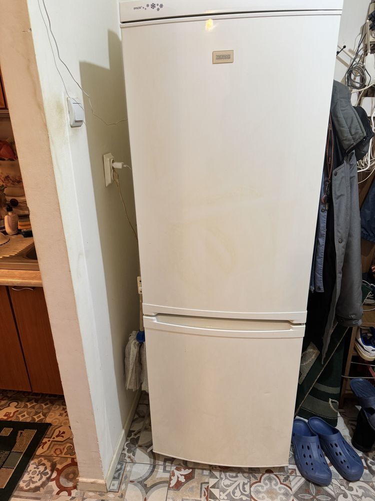 Frigider Zanussi in stare buna de functionare