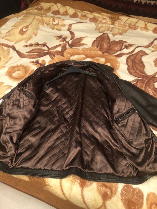 Vand haina piele barbati