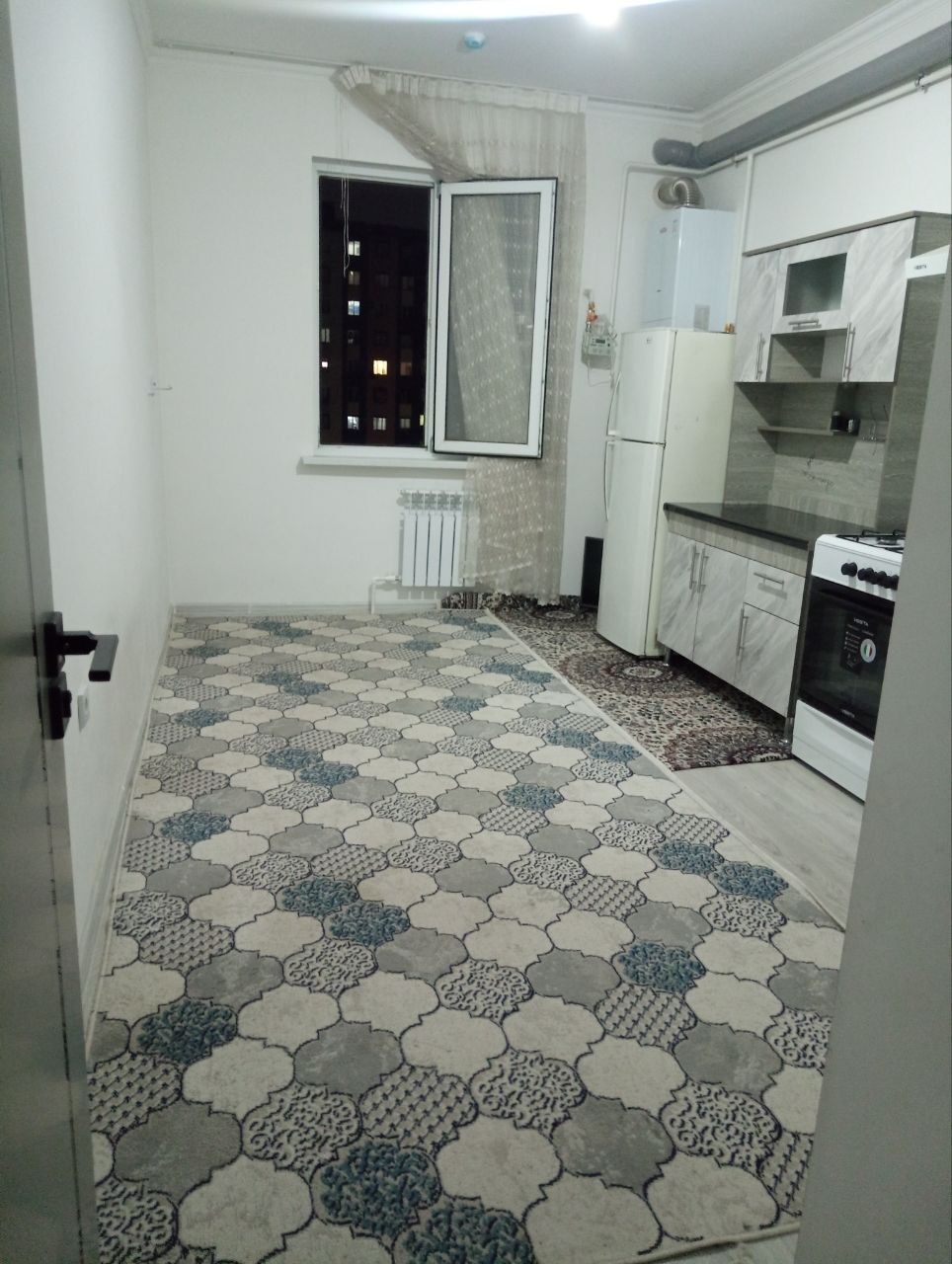 Sergeli yangi darxon 1 xonali xamma sharoitlar bor lubboyiga 350$