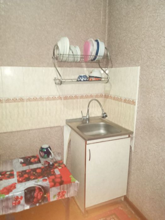 1 xonali uy sotiladi