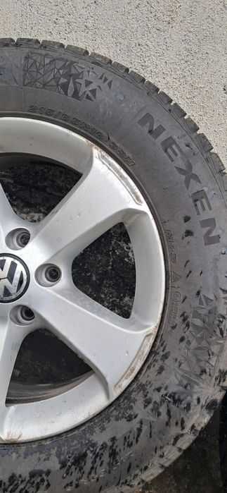 Продавам зимни гуми с джанти
