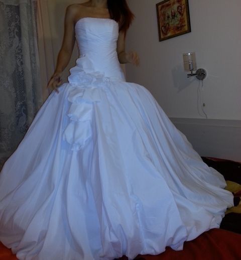 Новое свадебное платье с этикеткой, Украина