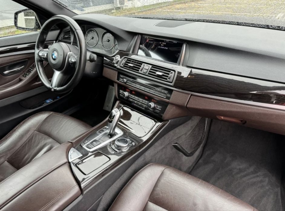 BMW 535i RWD Face M Sport