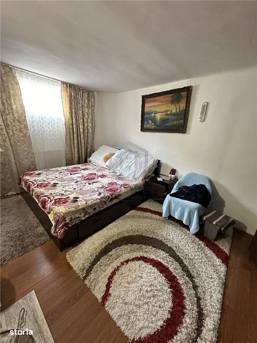 Apartament la casa zona ultra centrala cu teren de 122 mp