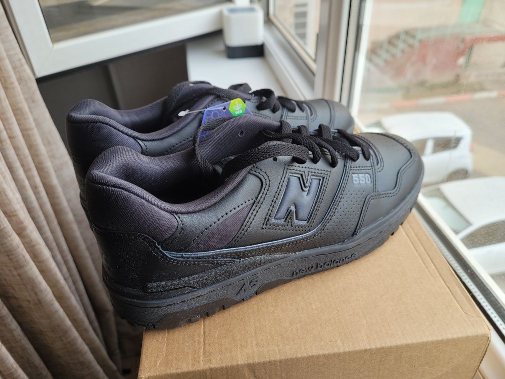 New Balance 550 Triple Black