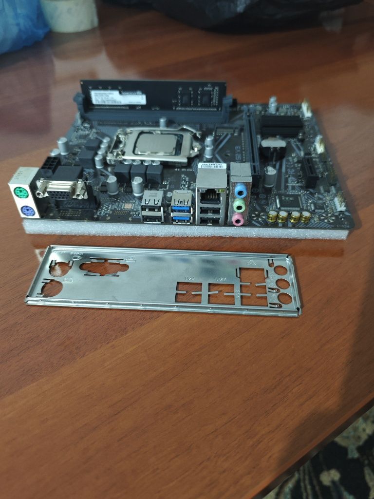 Gigabyte H410+Intel Core i5 10400+TeamGroup Ddr4 8gb 2666 Ideal Komple