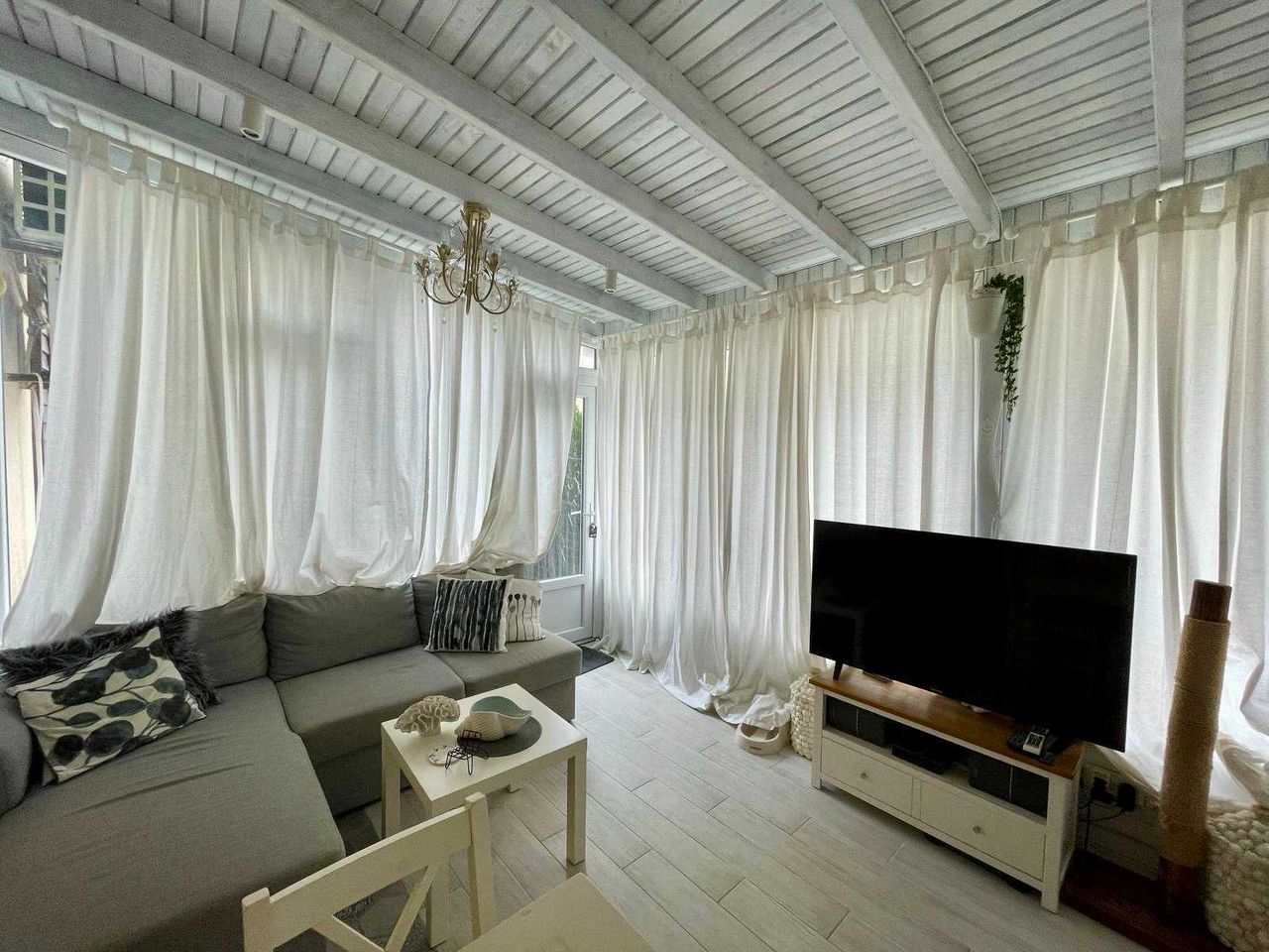 Продава се Четиристаен апартамент в к.к. Слънчев бряг - 154 кв.м за 877 €/кв.м - Снимка #2