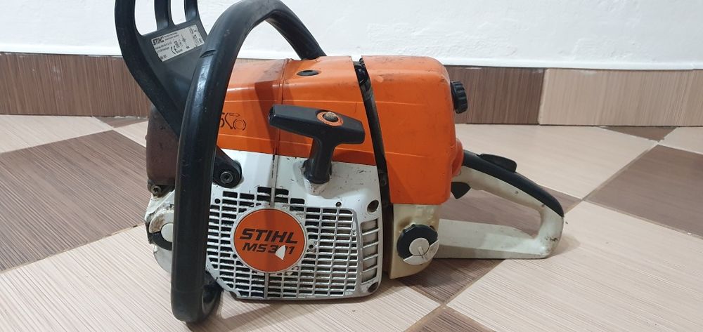 Vând drujba stihl MS361