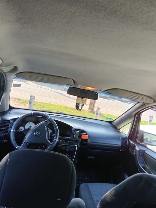 Vând Opel Zafira 1.8 benzină 7 locuri