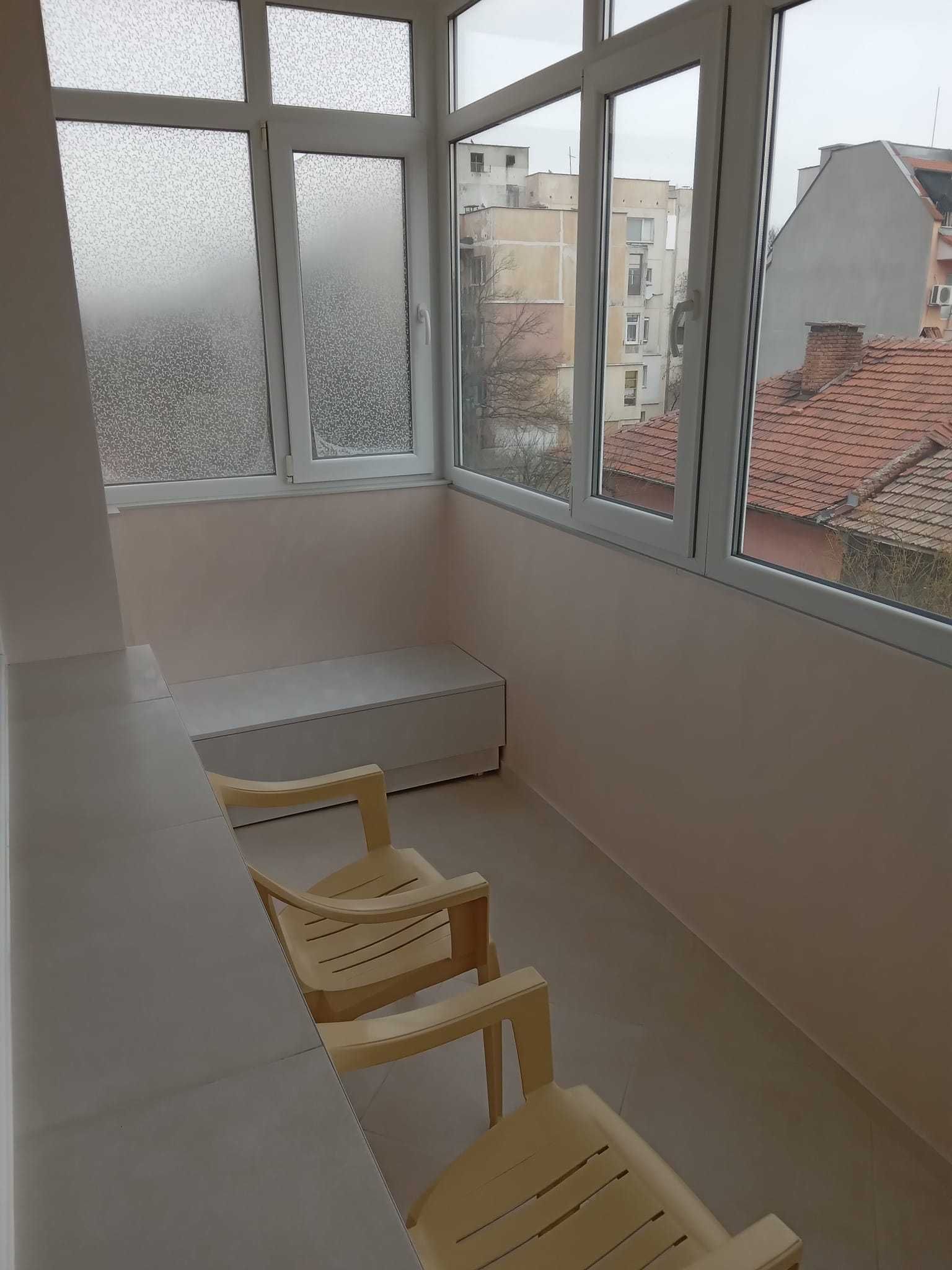 Четиристаен апартамент под наем в Кючук Париж