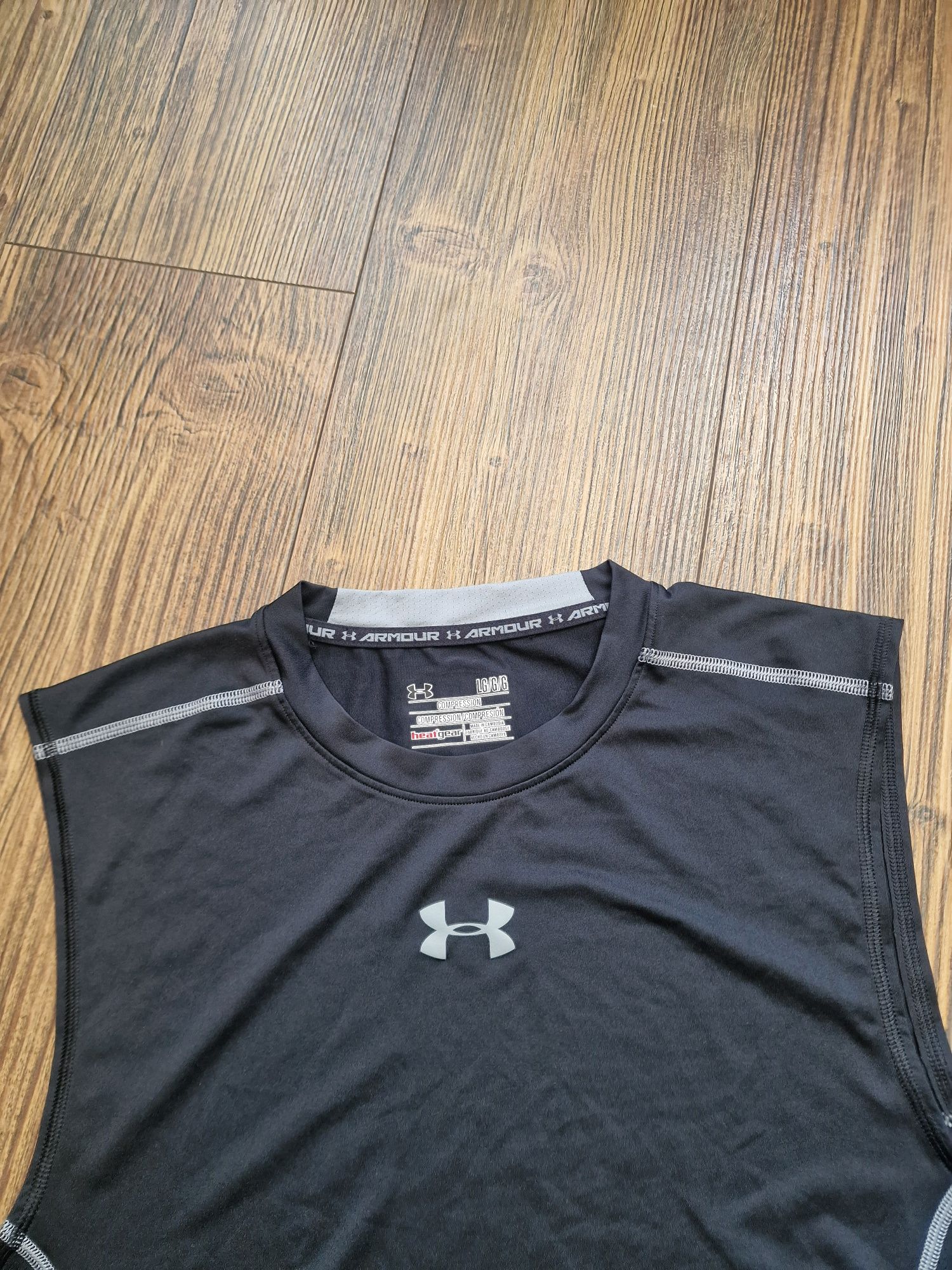 Страхотни мъжки спортни потници UNDER ARMOUR,  размер L