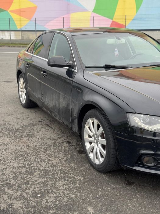 Vând Audi A4 B8