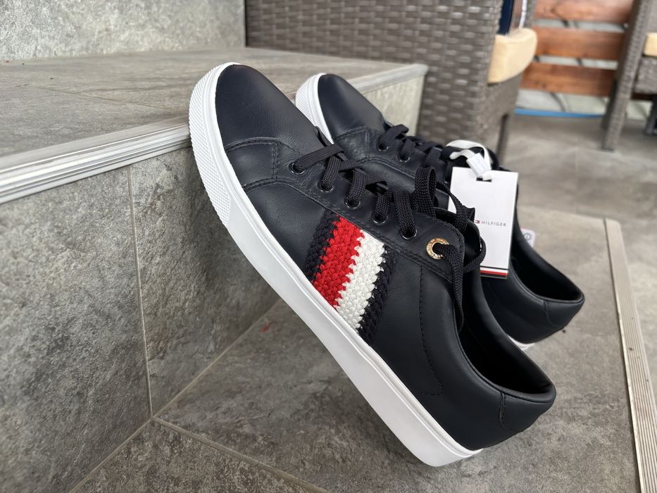 Adidasi pantofi Tommy Hilfger NOI Originali piele naturala nu nike