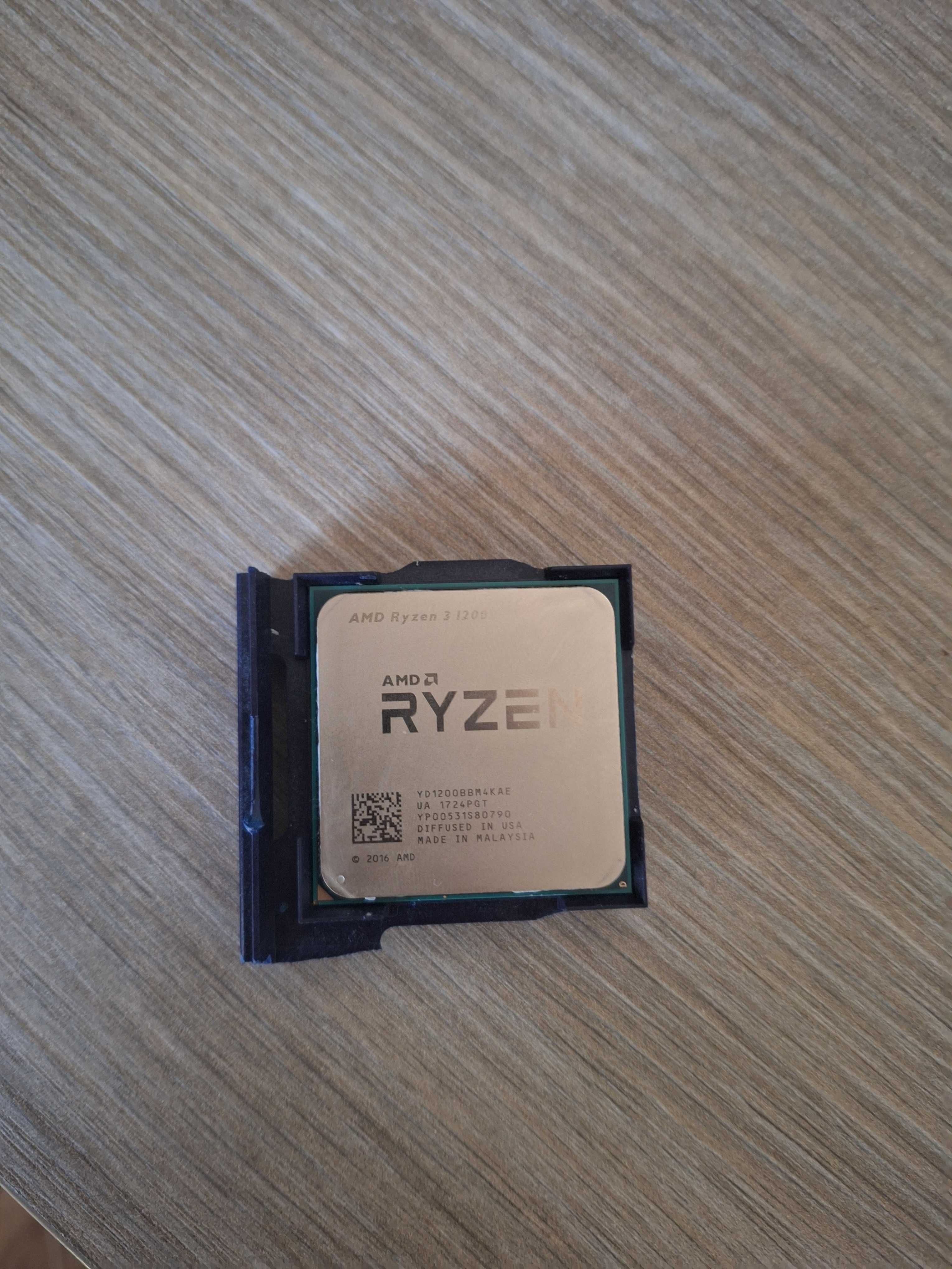 Процесор Ryzen 3 1200 + охладител