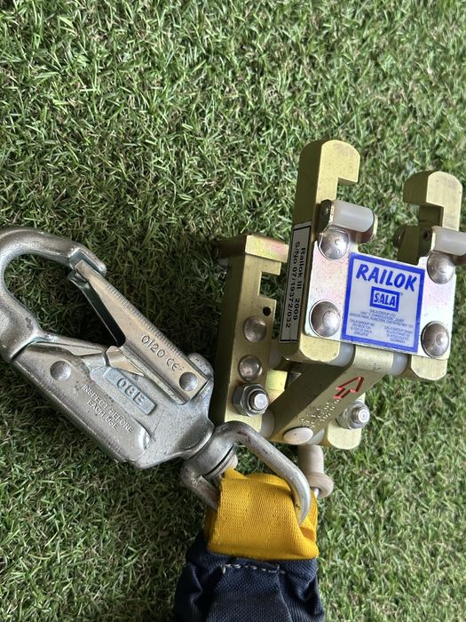 Lot Accesorii Alpinisim Opritor ISC Carabina Railok Sala